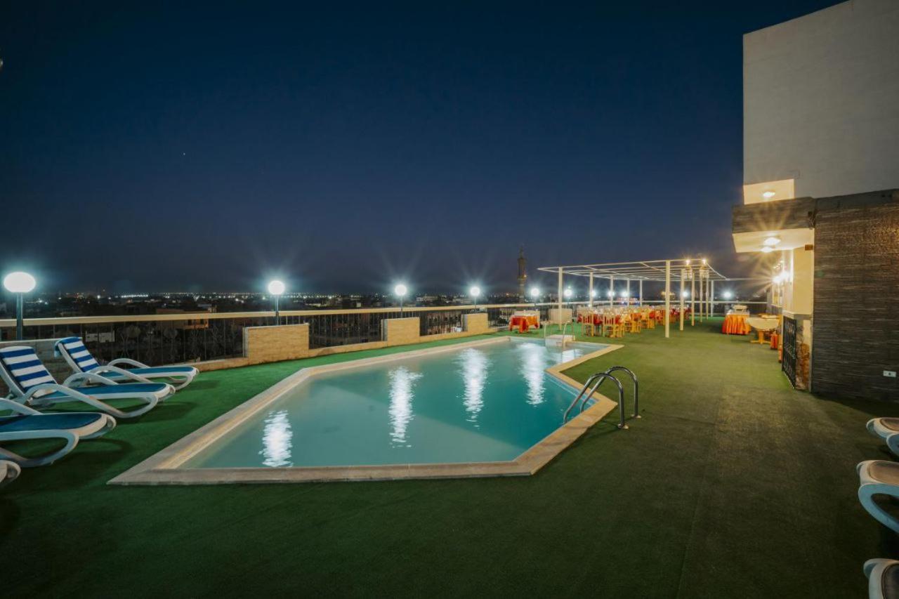 Queens Valley Hotel Luxor Kültér fotó