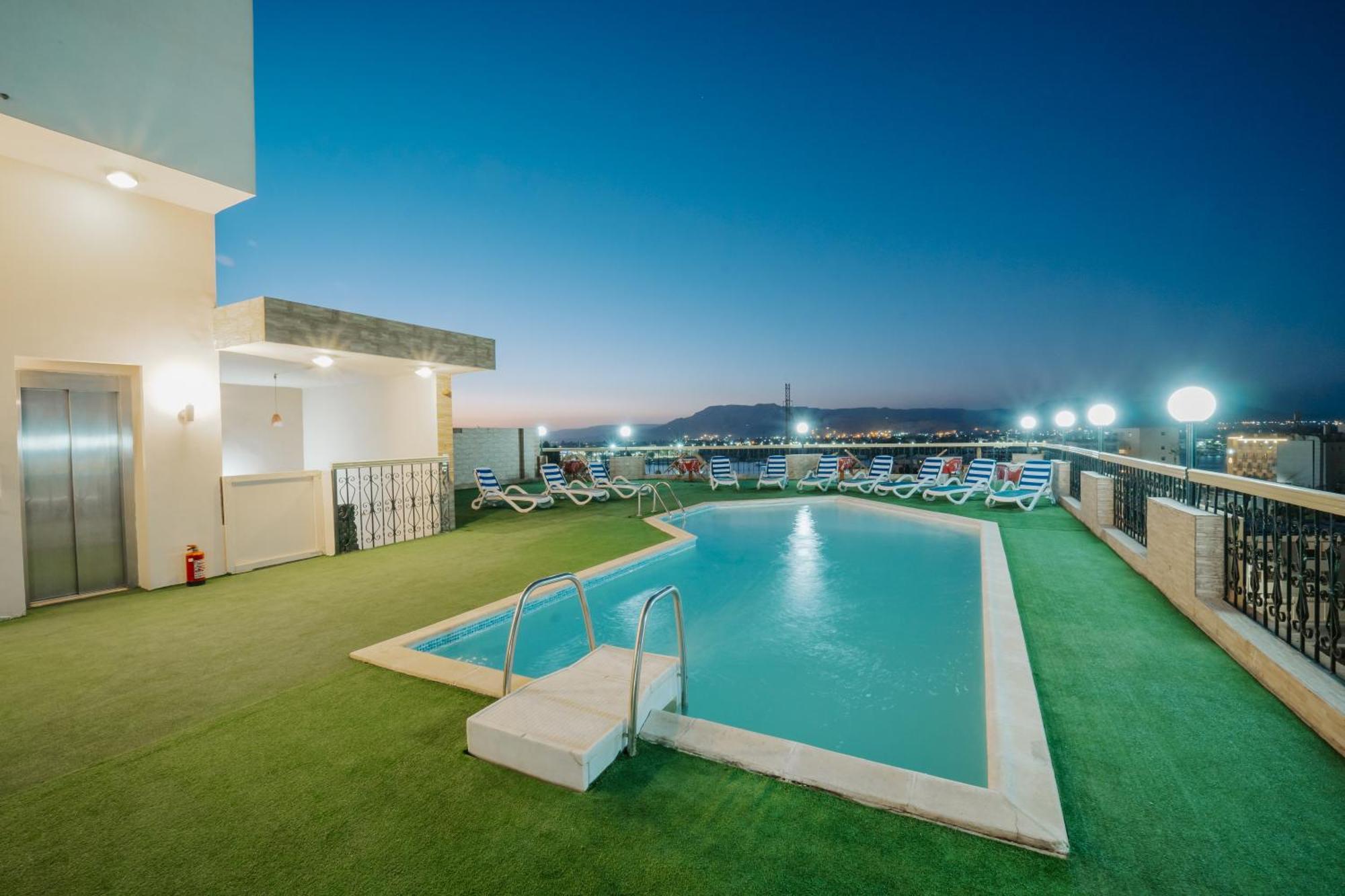Queens Valley Hotel Luxor Kültér fotó