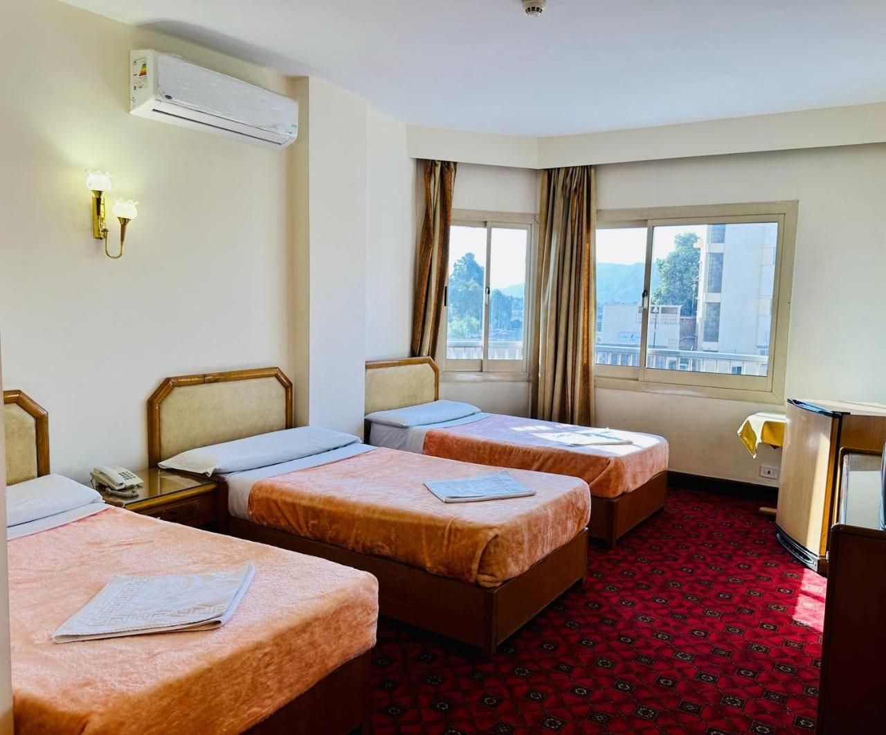 Queens Valley Hotel Luxor Kültér fotó