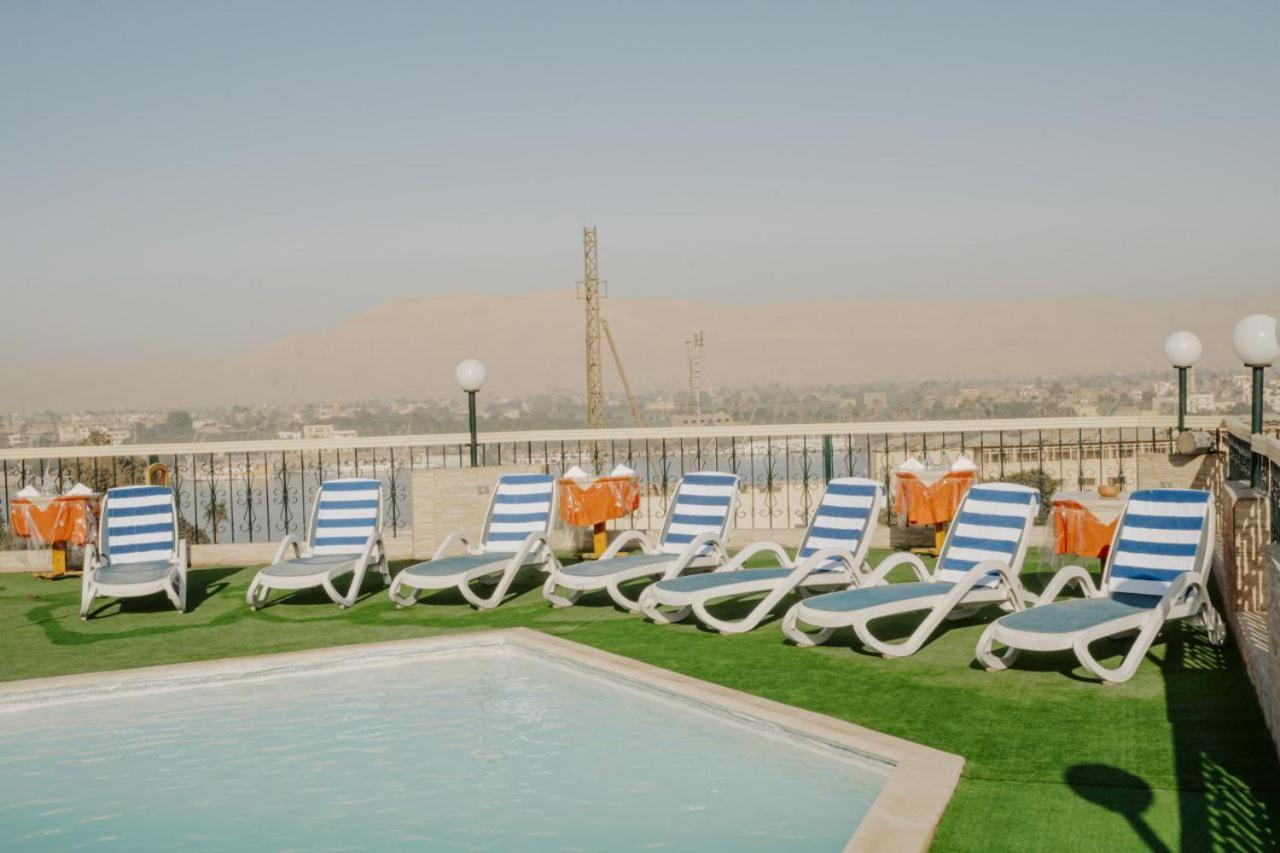 Queens Valley Hotel Luxor Kültér fotó
